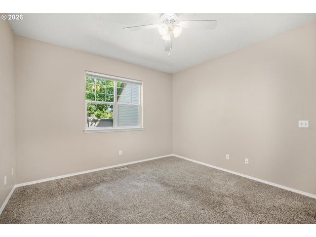730 Ne PACIFIC Dr, Fairview, OR 97024