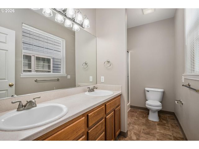 730 Ne PACIFIC Dr, Fairview, OR 97024