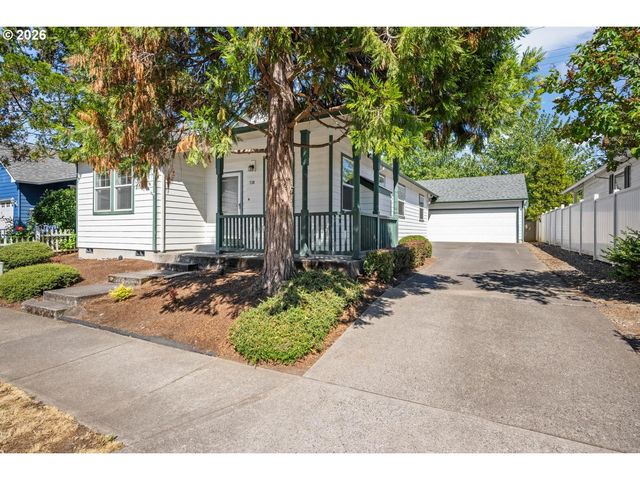730 Ne PACIFIC Dr, Fairview, OR 97024