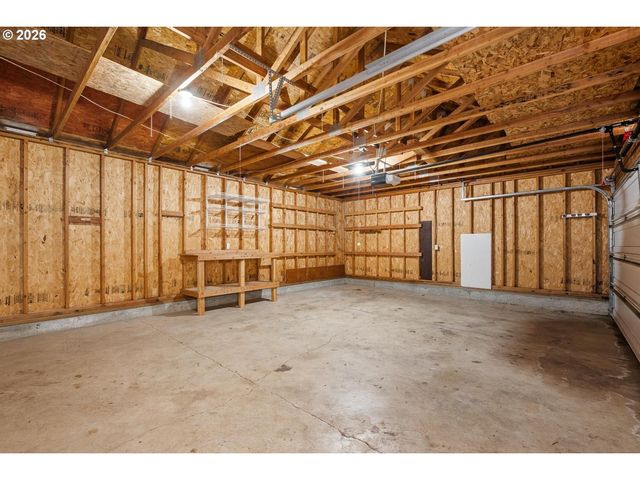 730 Ne PACIFIC Dr, Fairview, OR 97024