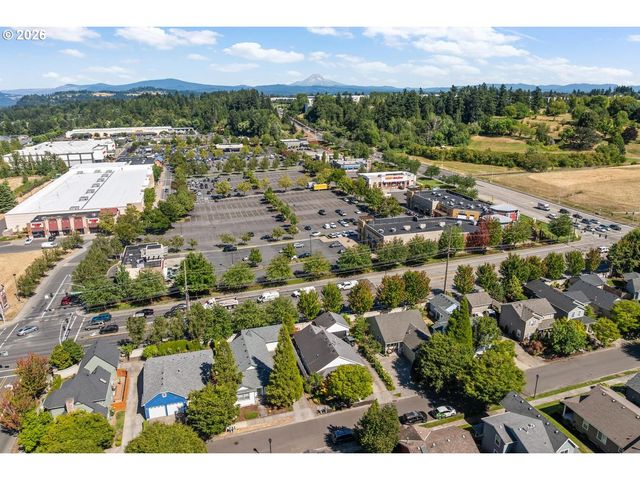 730 Ne PACIFIC Dr, Fairview, OR 97024