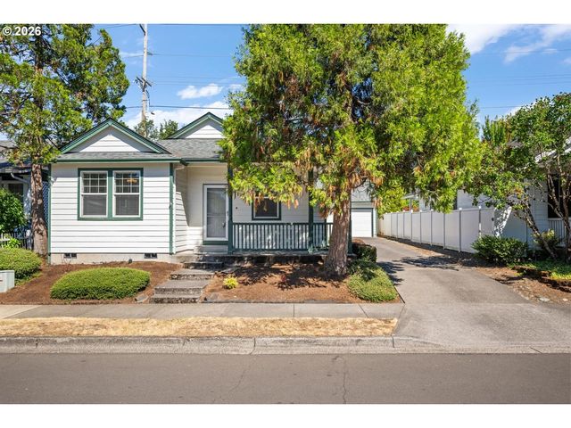 730 Ne PACIFIC Dr, Fairview, OR 97024