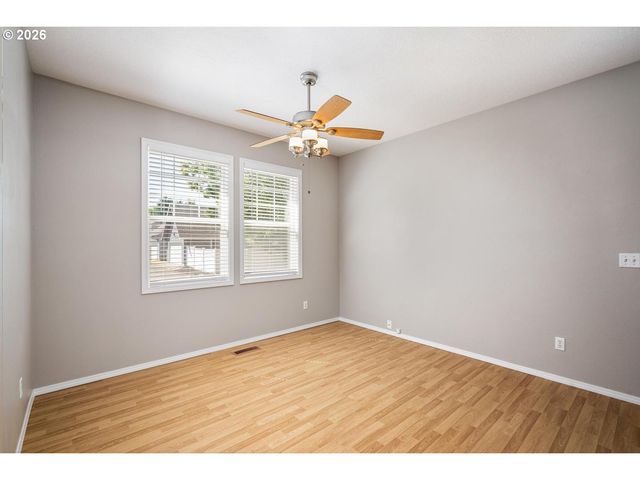 730 Ne PACIFIC Dr, Fairview, OR 97024