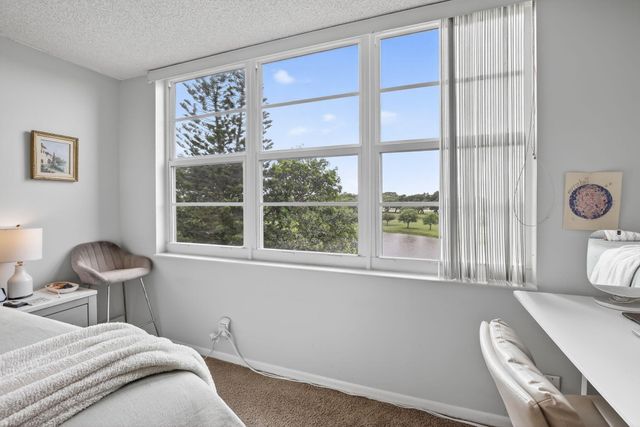 3001 W Rolling Hills Circle 501, Davie, FL 33328