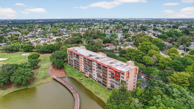 3001 W Rolling Hills Circle 501, Davie, FL 33328