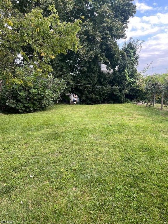 133 Dixon Ave, Paterson City, NJ 07501 — photo 4