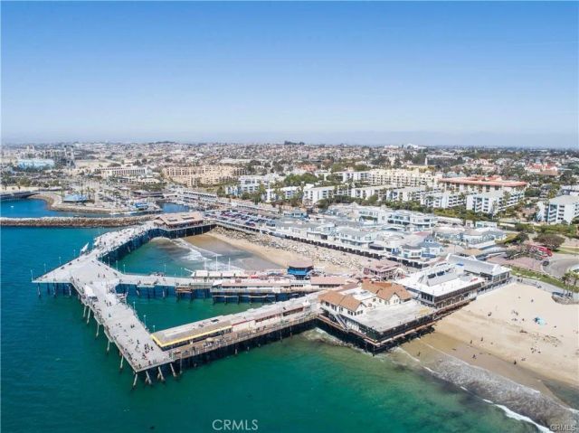 610 The Village 312, Redondo Beach, CA 90277