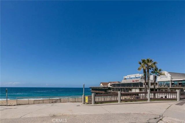 610 The Village 312, Redondo Beach, CA 90277