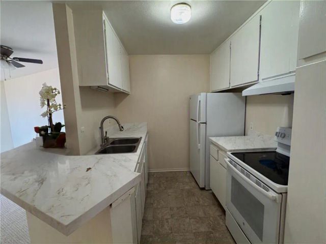 610 The Village 312, Redondo Beach, CA 90277