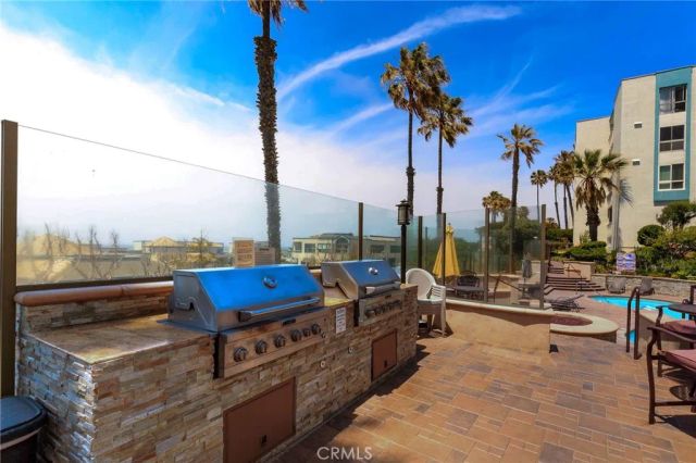 610 The Village 312, Redondo Beach, CA 90277