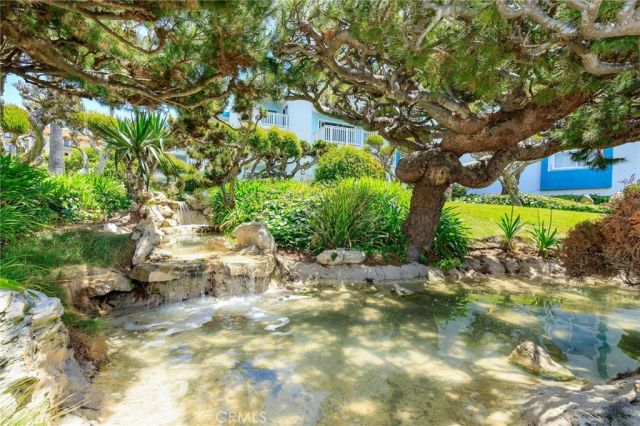 610 The Village 312, Redondo Beach, CA 90277