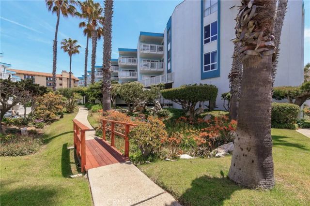 610 The Village 312, Redondo Beach, CA 90277