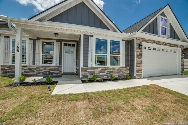 166 Lost Maples Way, Marion, TX 78124