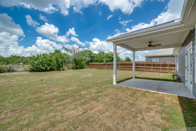 166 Lost Maples Way, Marion, TX 78124