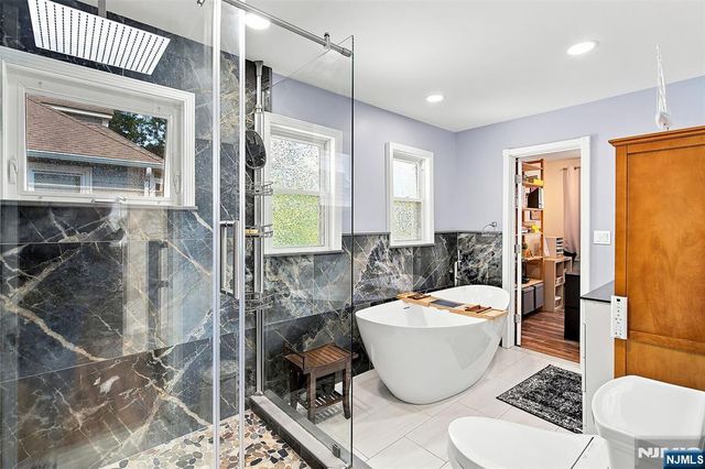 12-68 6th Street, Fair Lawn, NJ 07410