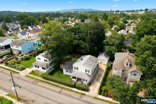 12-68 6th Street, Fair Lawn, NJ 07410