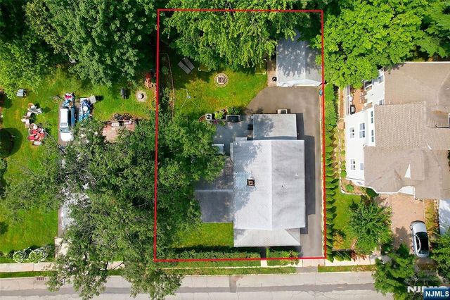 12-68 6th Street, Fair Lawn, NJ 07410