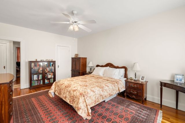 325 Tappan St 6, Brookline, MA 02445