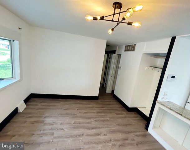 8903 JEFF MAR DR, Glen Burnie, MD 21061