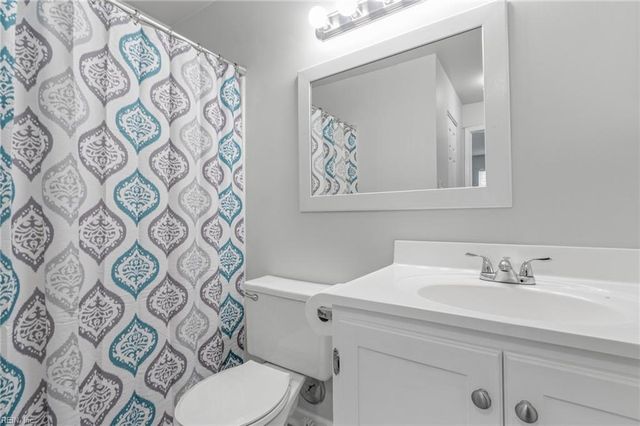 2121 Refuge CT, Virginia Beach, VA 23454