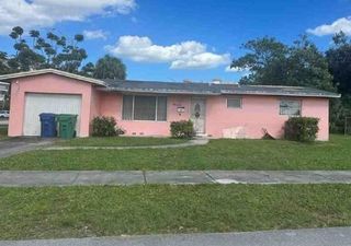 18425 NE 11th Ave, Miami, FL 33179