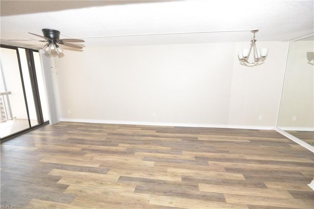 3288 Page Ave Apt 1004, Virginia Beach, VA 23451