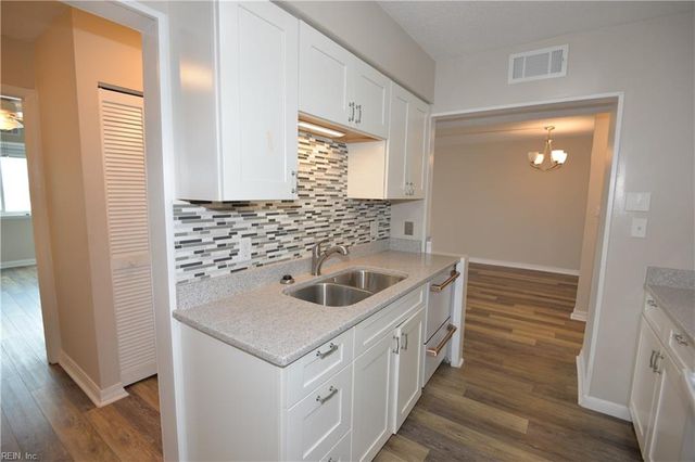3288 Page Ave Apt 1004, Virginia Beach, VA 23451