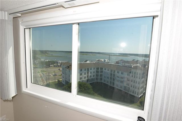 3288 Page Ave Apt 1004, Virginia Beach, VA 23451