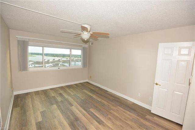 3288 Page Ave Apt 1004, Virginia Beach, VA 23451