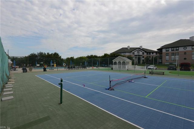 3288 Page Ave Apt 1004, Virginia Beach, VA 23451