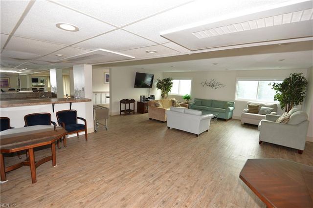 3288 Page Ave Apt 1004, Virginia Beach, VA 23451