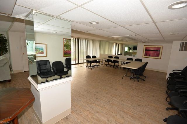 3288 Page Ave Apt 1004, Virginia Beach, VA 23451