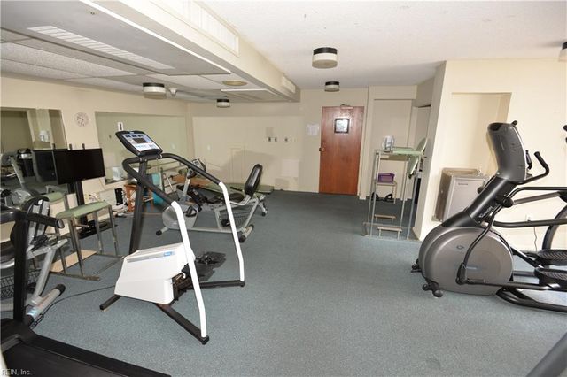 3288 Page Ave Apt 1004, Virginia Beach, VA 23451
