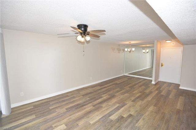 3288 Page Ave Apt 1004, Virginia Beach, VA 23451