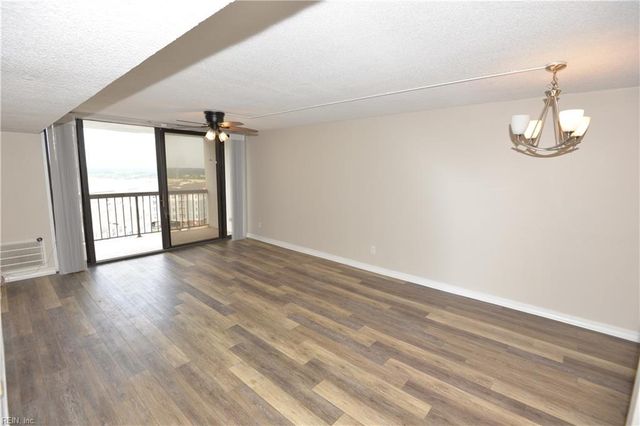 3288 Page Ave Apt 1004, Virginia Beach, VA 23451