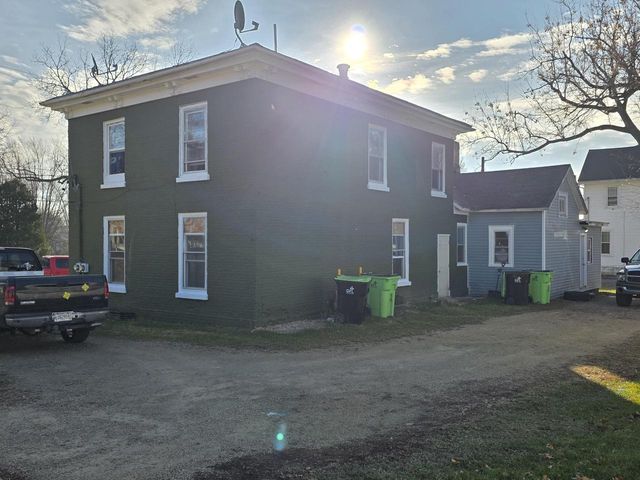 401 S College AVENUE, Fox Lake, WI 53933