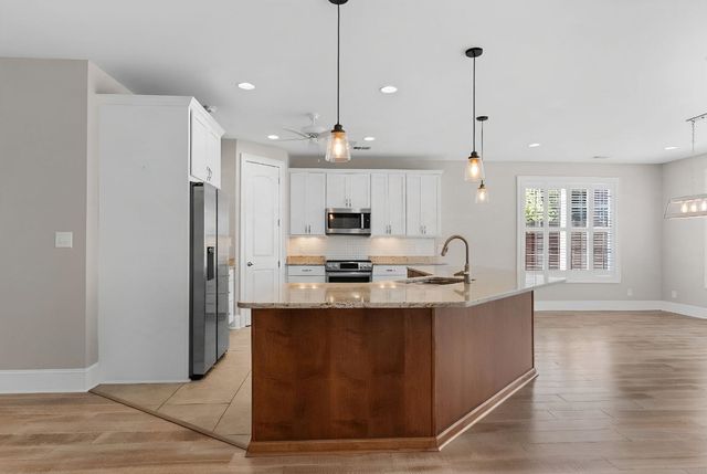 5915 Woodside Ave., Myrtle Beach, SC 29577