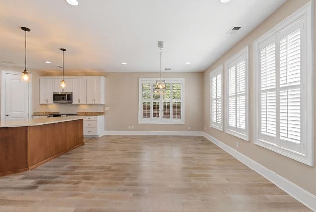 5915 Woodside Ave., Myrtle Beach, SC 29577