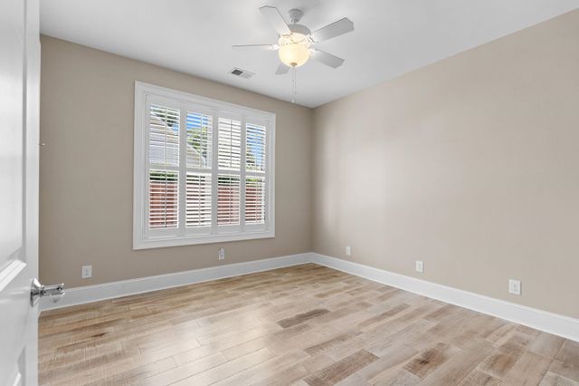 5915 Woodside Ave., Myrtle Beach, SC 29577
