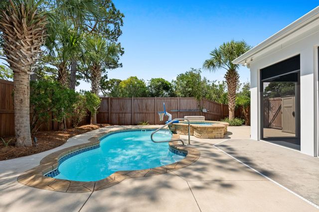5915 Woodside Ave., Myrtle Beach, SC 29577