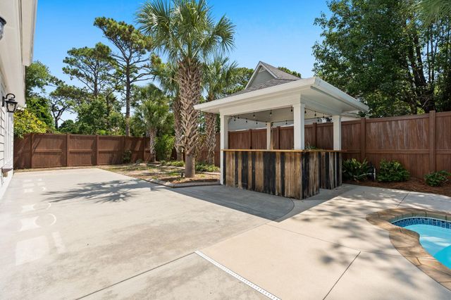 5915 Woodside Ave., Myrtle Beach, SC 29577