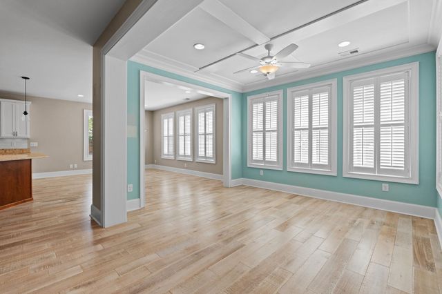 5915 Woodside Ave., Myrtle Beach, SC 29577