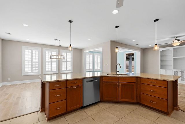 5915 Woodside Ave., Myrtle Beach, SC 29577