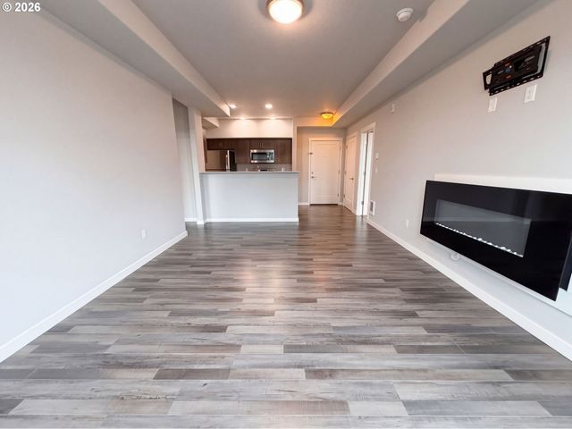 16417 Nw CHADWICK Way 203, Portland, OR 97229