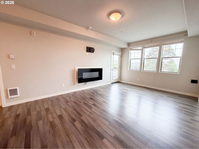 16417 Nw CHADWICK Way 203, Portland, OR 97229