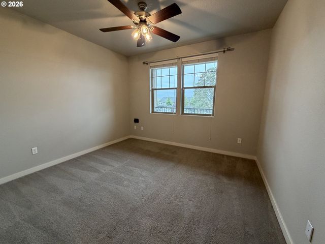 16417 Nw CHADWICK Way 203, Portland, OR 97229