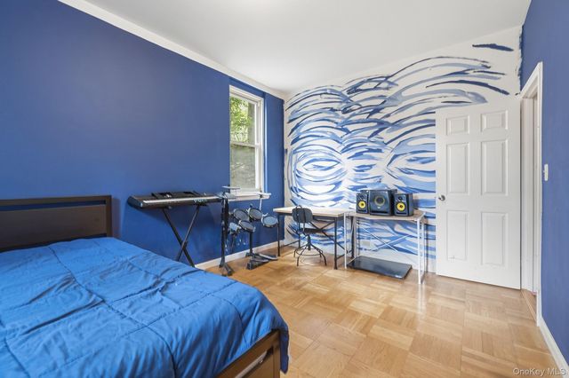 55 Knolls Crescent 1C, Bronx, NY 10463