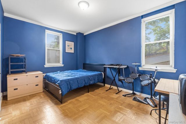 55 Knolls Crescent 1C, Bronx, NY 10463