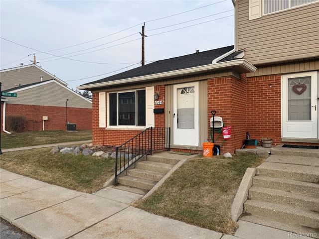 8066 Coventry Street, Westland, MI 48185