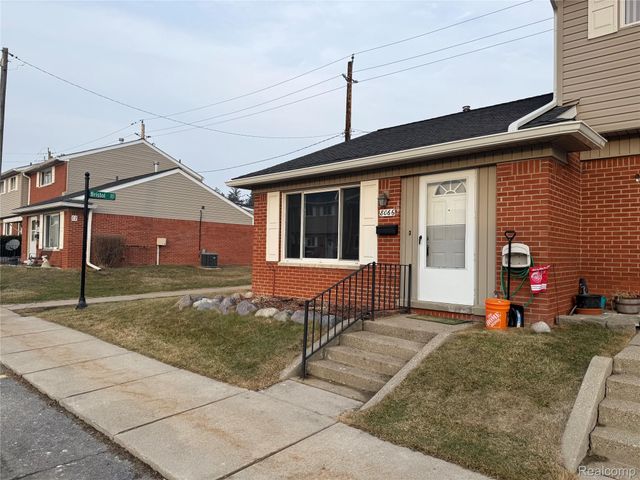 8066 Coventry Street, Westland, MI 48185